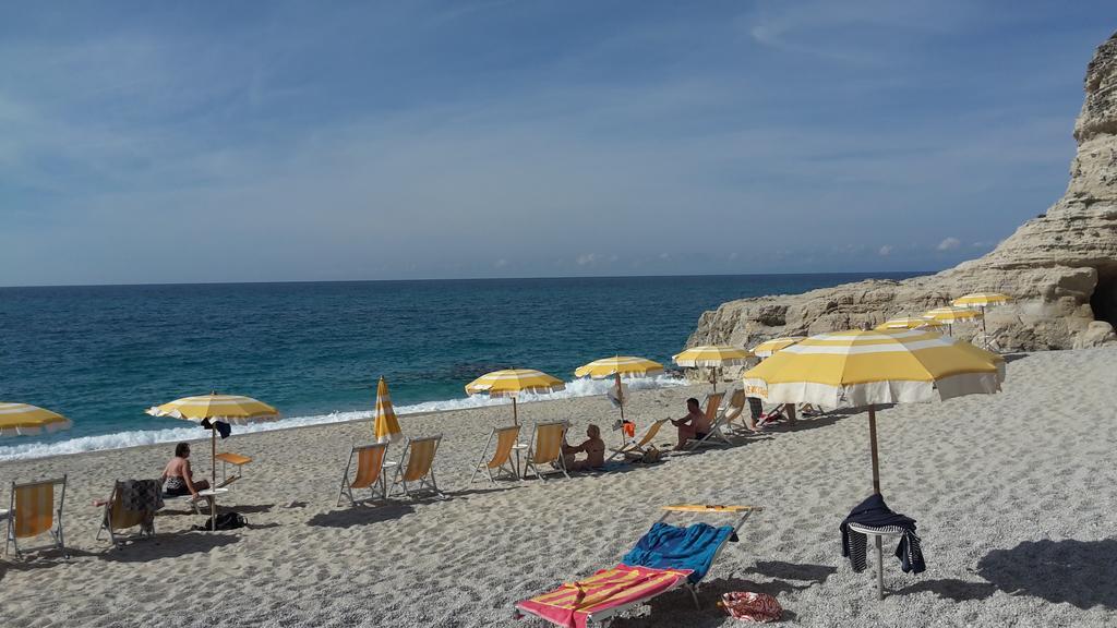 Le Roccette Mare Beach Hotel & Restaurant Tropea Eksteriør billede
